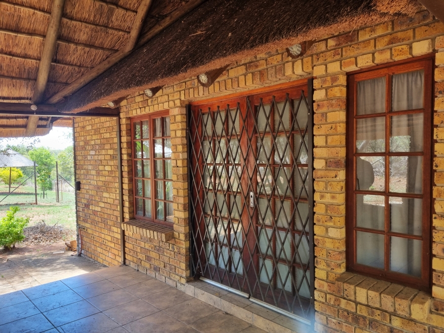 5 Bedroom Property for Sale in Swartruggens North West